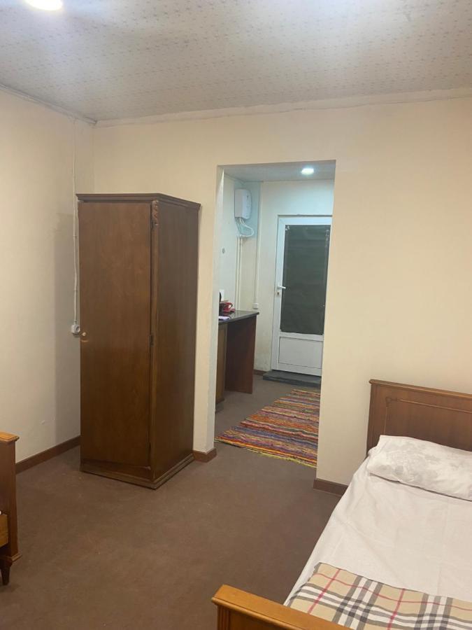 Vahe'S Corner House Hotel Jerevan Buitenkant foto