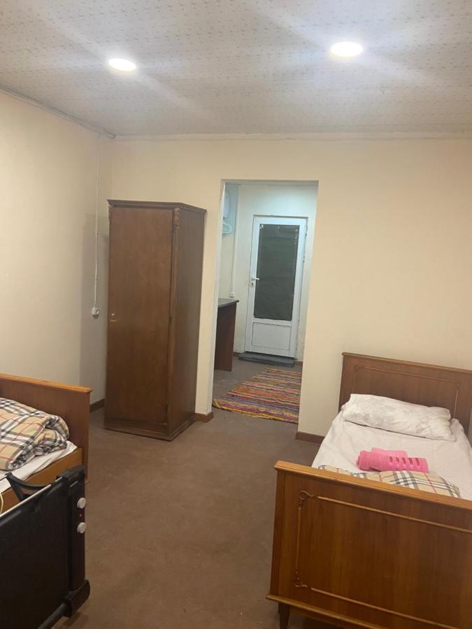 Vahe'S Corner House Hotel Jerevan Buitenkant foto