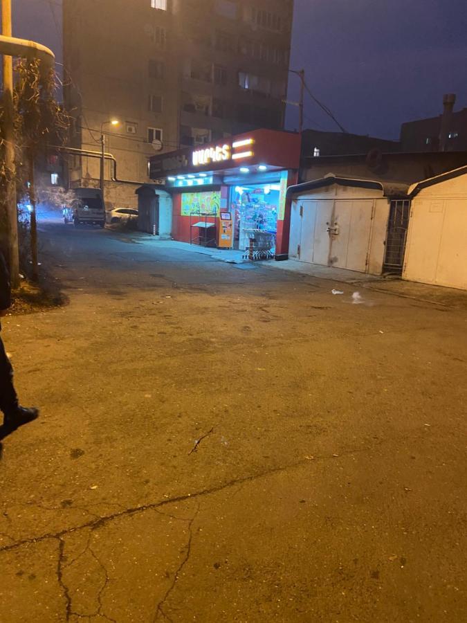 Vahe'S Corner House Hotel Jerevan Buitenkant foto
